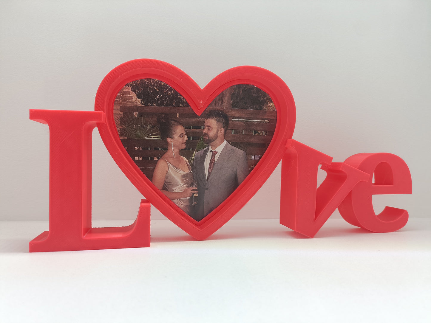 Marco de fotos LOVE personalizado para parejas