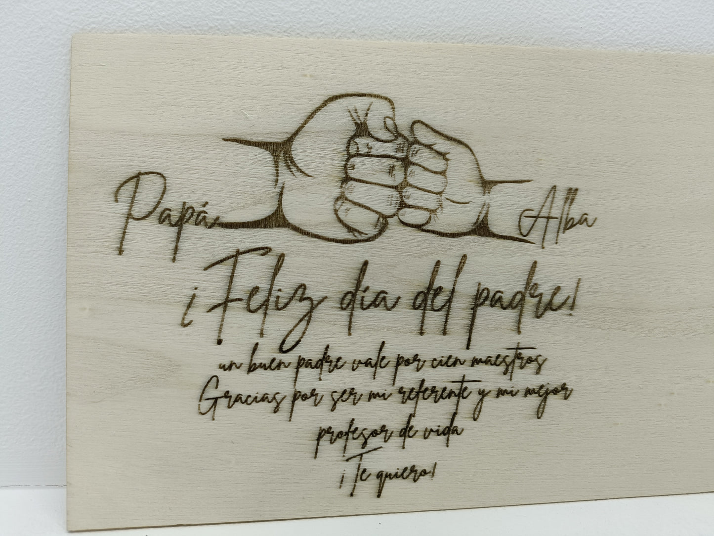 Placa de Madera Personalizada en Forma de Corazón - "Choque de Puños" Padre e Hijos