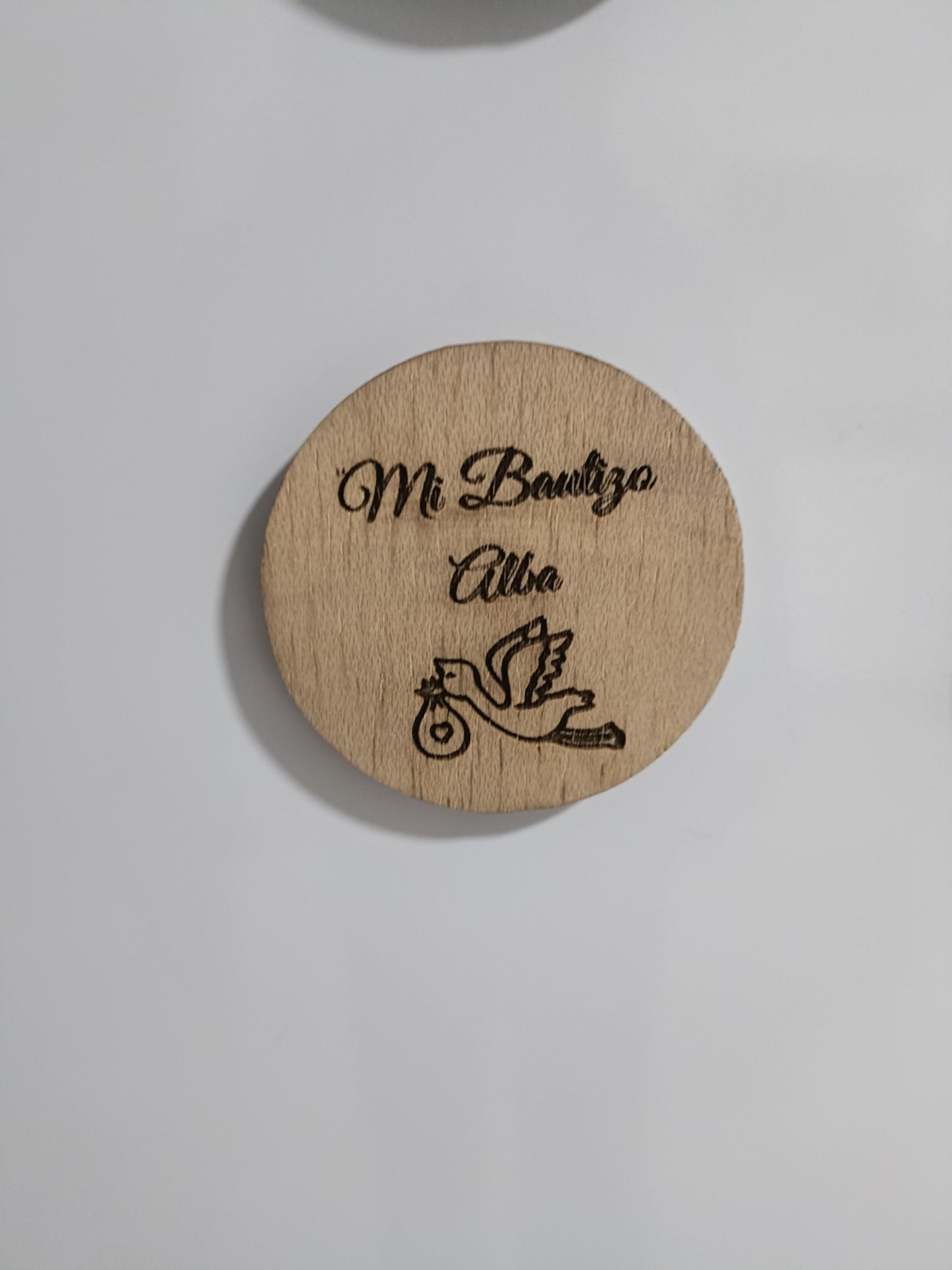 Imanes Personalizados en Madera – Recuerdos Únicos para tus Momentos Especiales