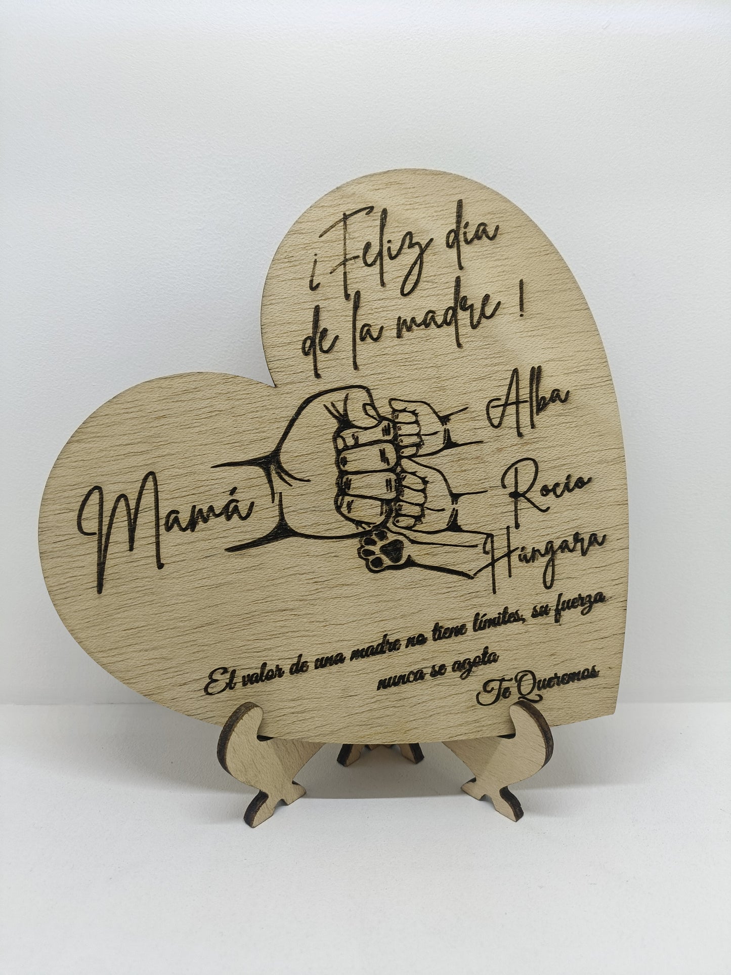 Placa de madera en forma de corazón para mamá