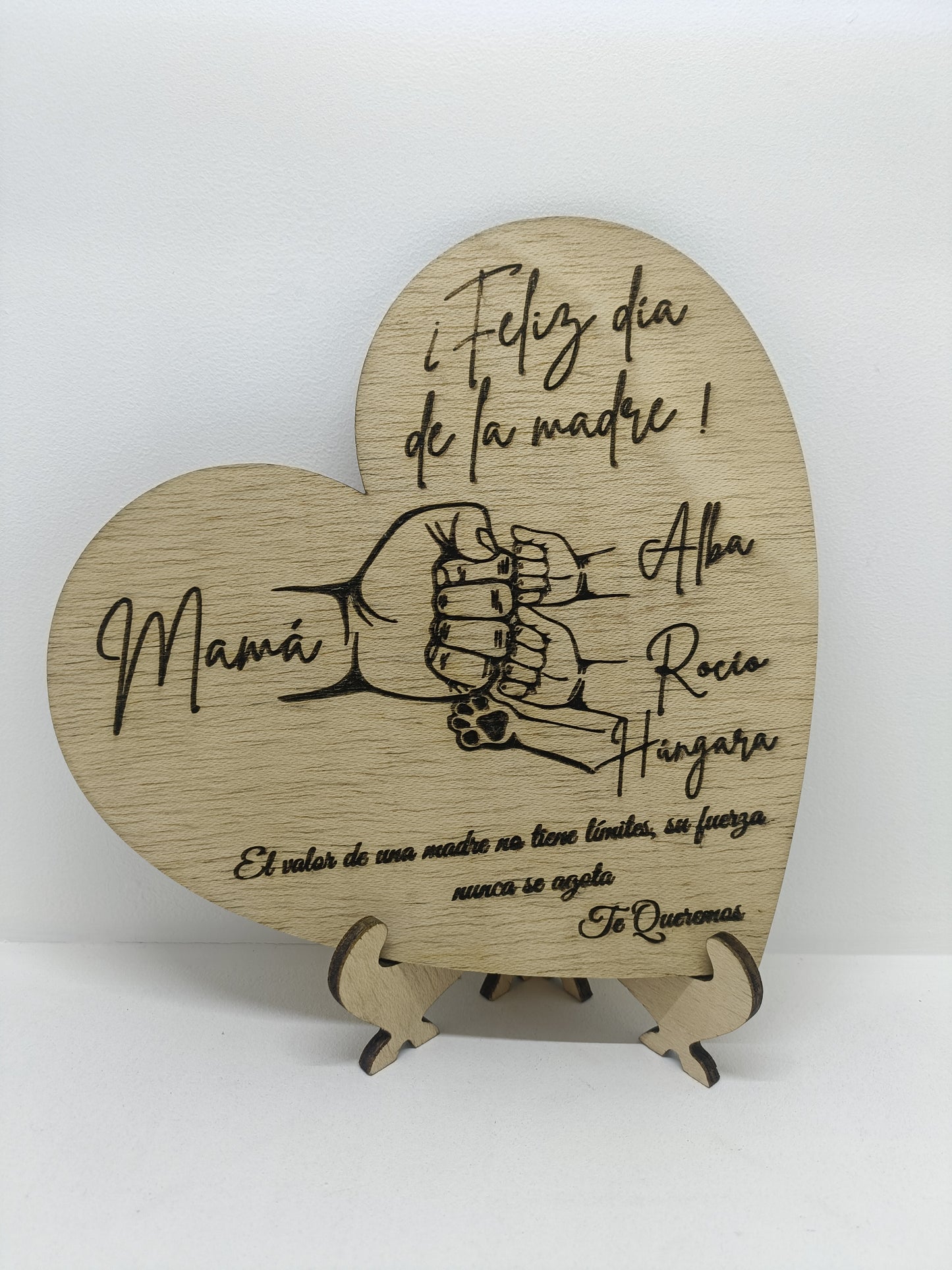Placa de madera en forma de corazón para mamá