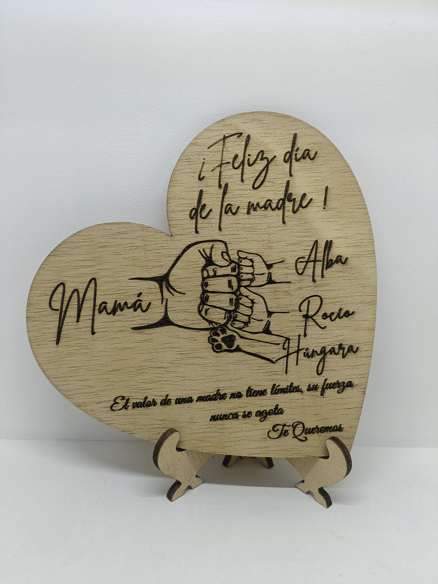 Placa de madera en forma de corazón para mamá