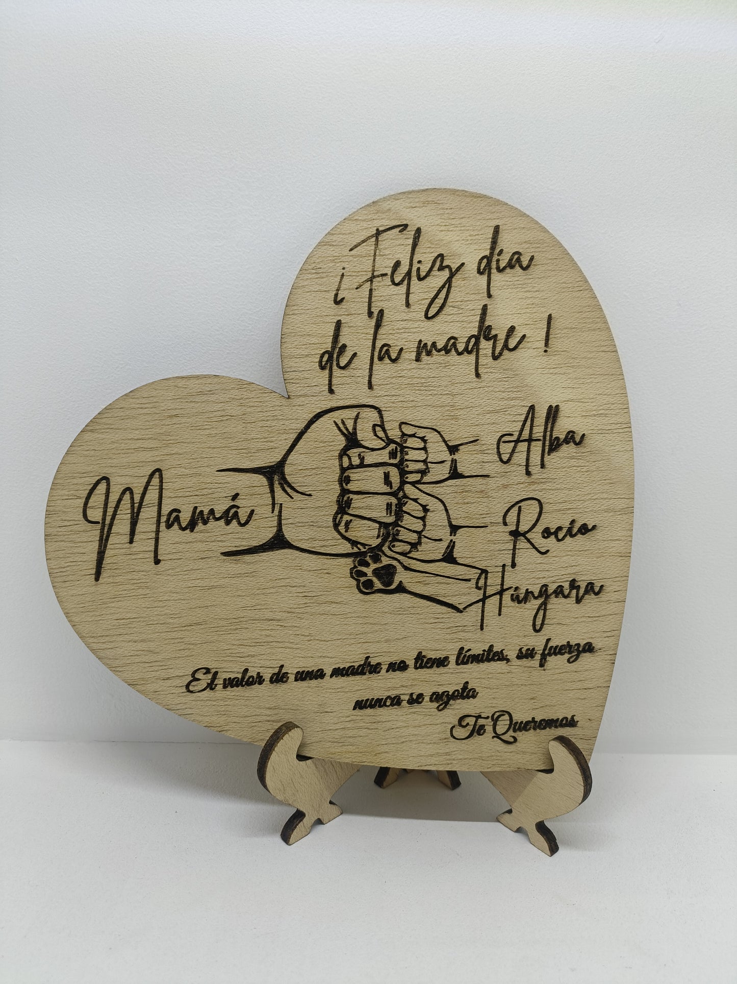 Placa de madera en forma de corazón para mamá