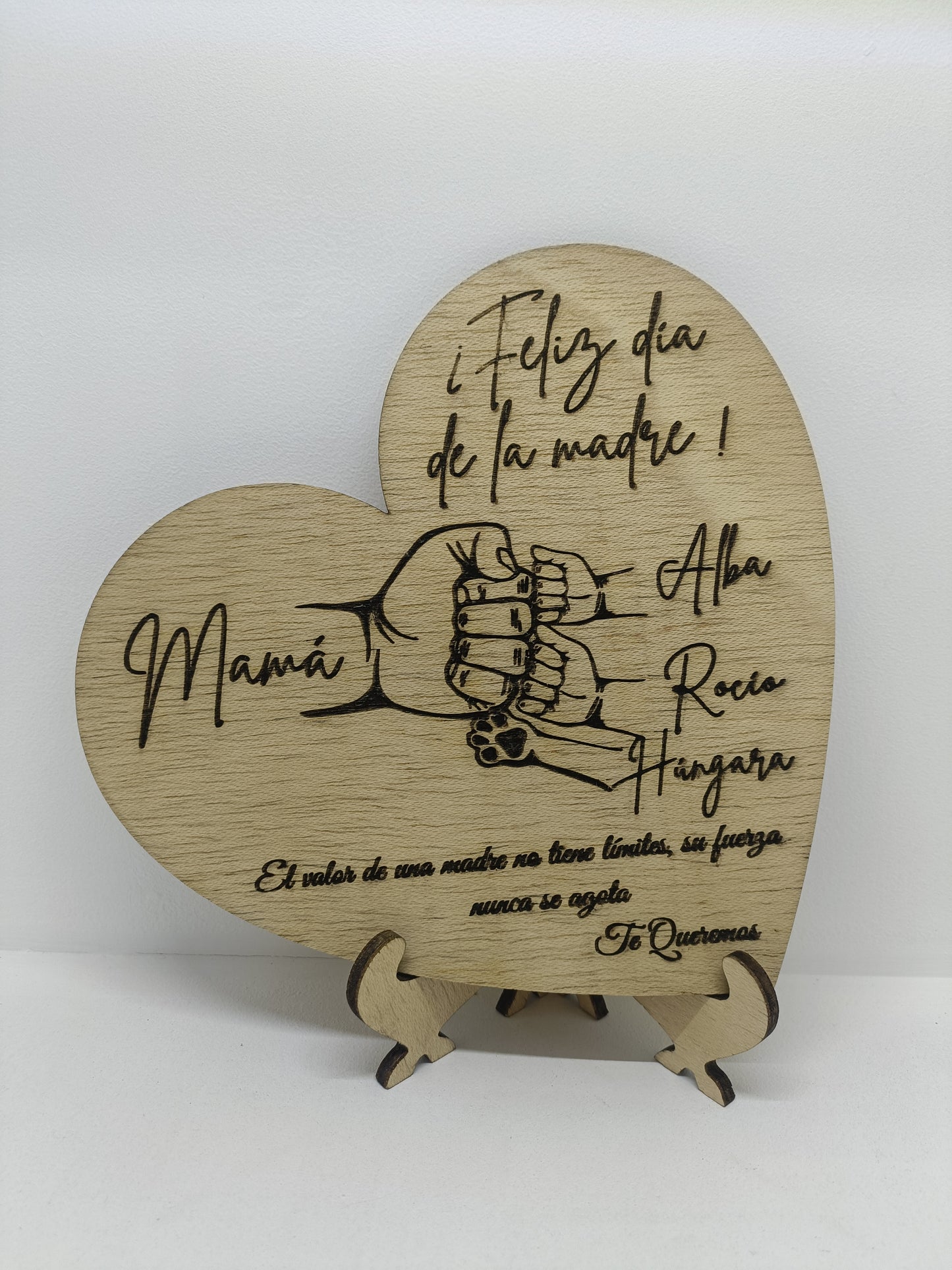 Placa de madera en forma de corazón para mamá