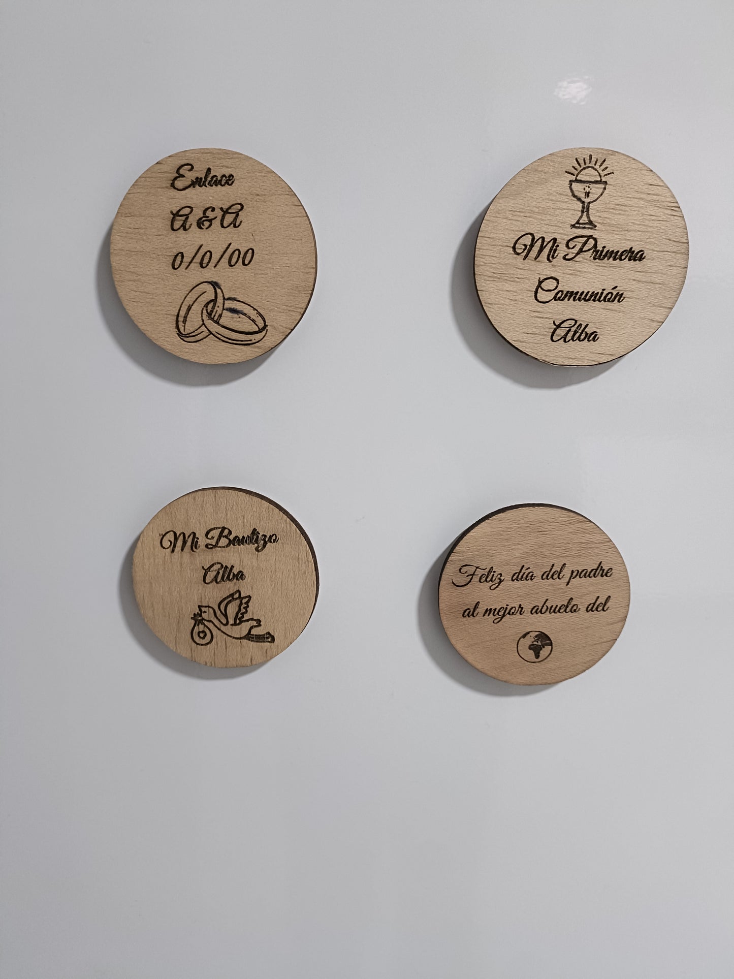 Imanes Personalizados en Madera – Recuerdos Únicos para tus Momentos Especiales